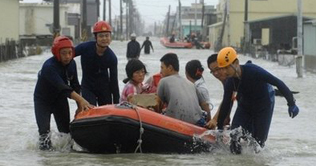 Mass evacuation in China after typhoon pounds Taiwan